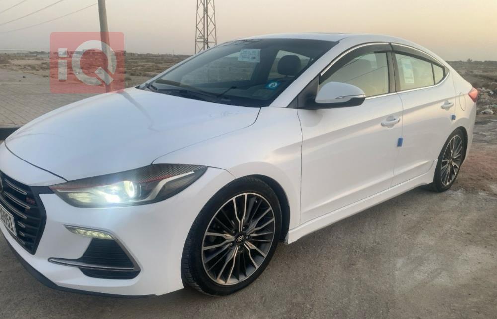 هیوندای ئەلەنترا